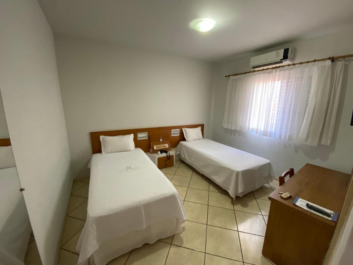 Onix Hotel Assis Exterior photo