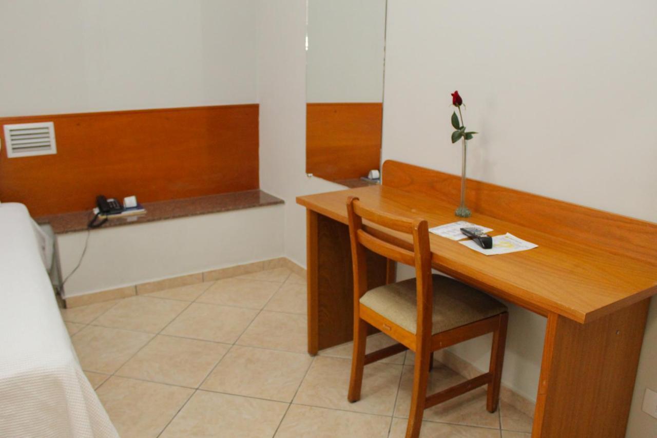Onix Hotel Assis Exterior photo